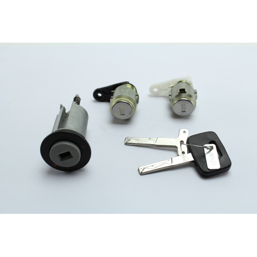 Ignition Barrel & 2 Lock Set for Toyota Lexcen VN VP VR Standard Locks